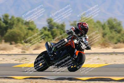 media/Nov-06-2022-SoCal Trackdays (Sun) [[208d2ccc26]]/Turn 7 Set 2 (1050am)/